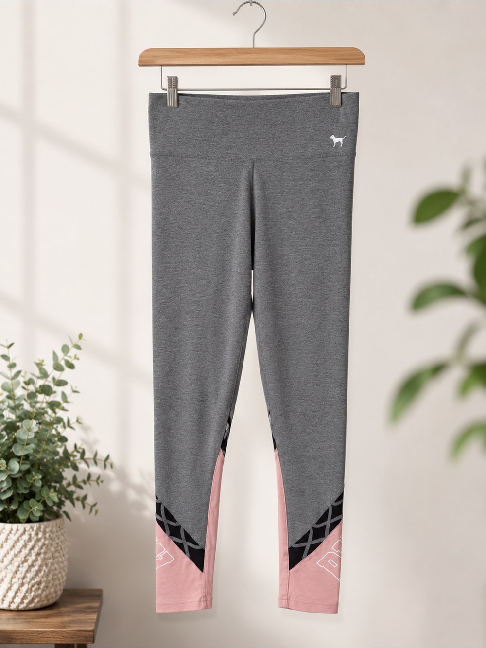 PINK Victoria's Secret Gray Leggings with Pink Accent Panels - X-Small